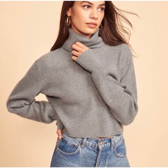 Reformation Sweaters - Reformation Gray Turtleneck Ribbed Cropped Sweater